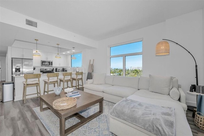 Building Photo - 415 Island Way