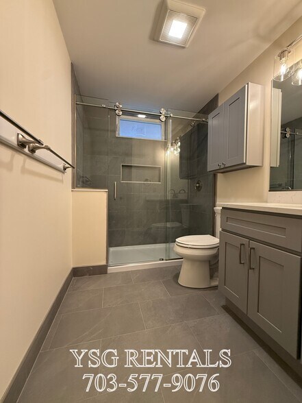 Building Photo - 14 Dorr St