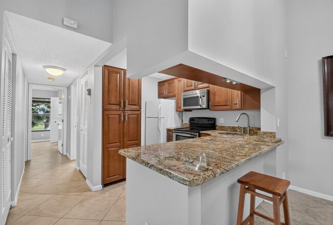 Building Photo - 812 Sky Pine Way