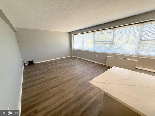 Building Photo - 1200 Marlton Pike