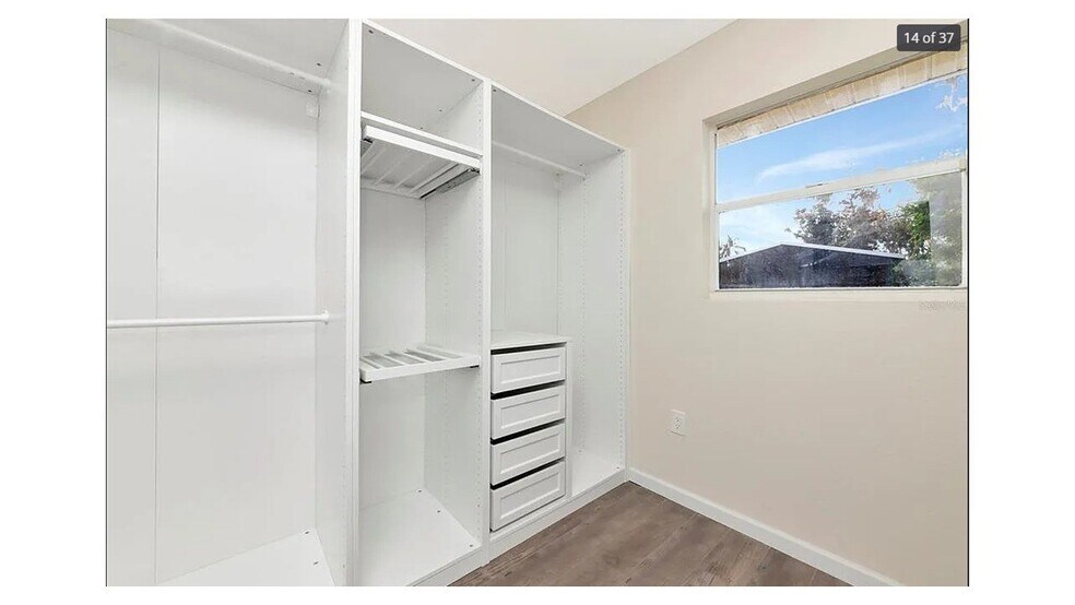 Building Photo - 6412 47th Ave E