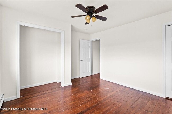 Building Photo - 714 Carmalt St