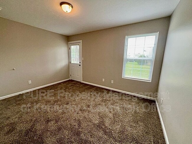 Building Photo - 133 Grinder Ct