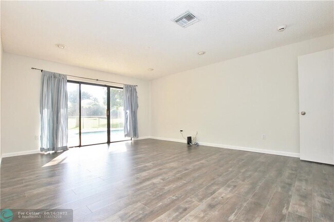 Building Photo - 10134 Boca Woods Ln