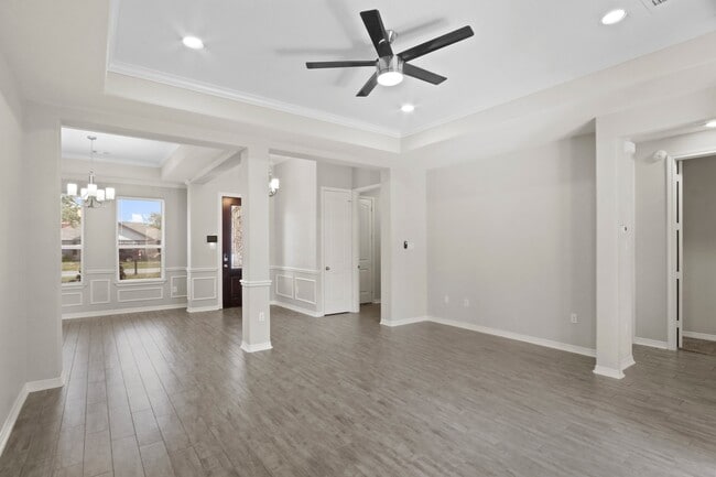 Building Photo - 2803 Vega St