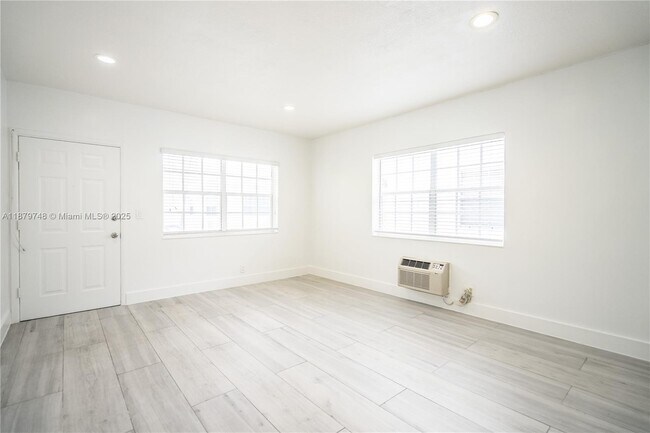 Building Photo - 330 84th St