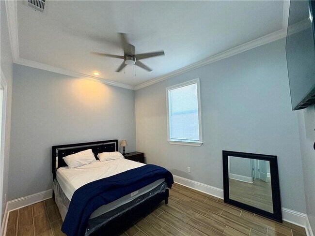 Building Photo - 3103 Cherry St