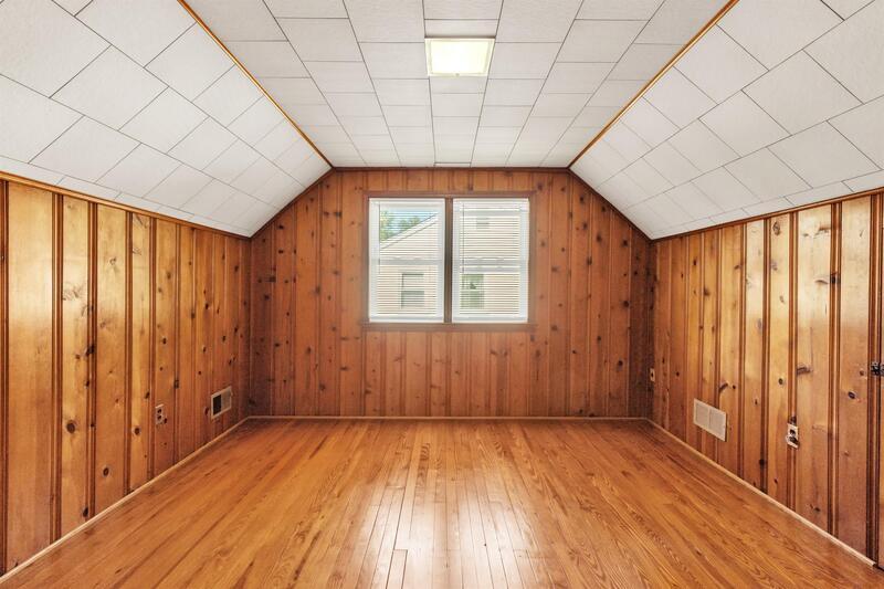 Building Photo - 8212 Dorset Ave