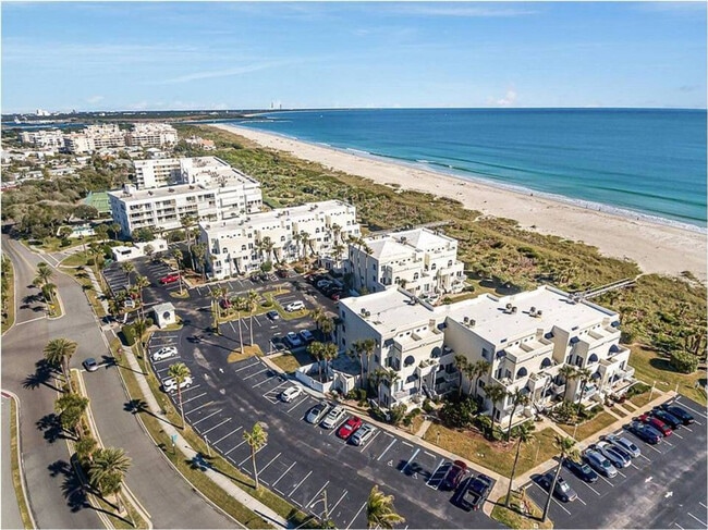 Building Photo - 8600 Ridgewood Ave