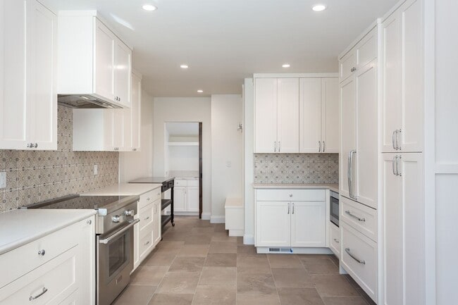 Building Photo - Restored 1928 Spanish in the Heart of Kensington