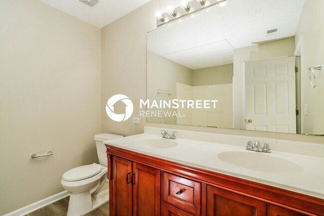 Building Photo - 3 Bedroom Pet-Friendly Home in Jonesboro, GA with Main Street Renewal