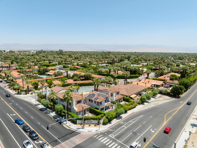 Building Photo - 546 N Indian Canyon Dr