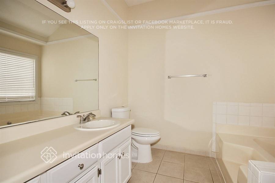Building Photo - 320 Ashland Manor Dr