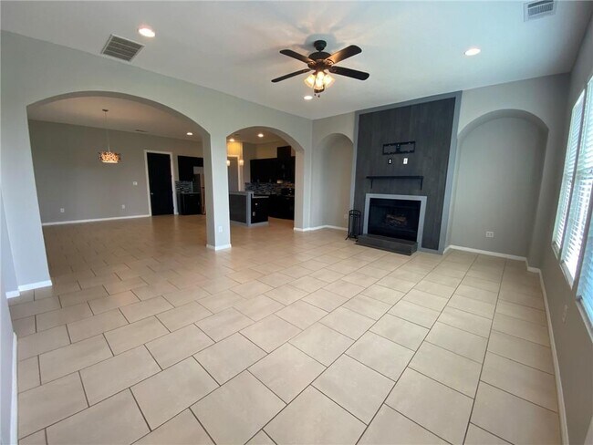 Building Photo - 204 Spellbrook Ln