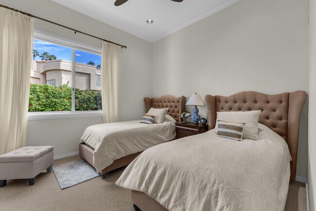 Building Photo - 75273 Spyglass Dr