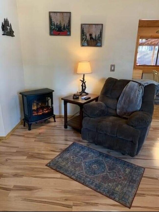 Building Photo - 7144 Moon Creek Cir