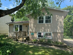 Building Photo - Check out this Single-Family Home!