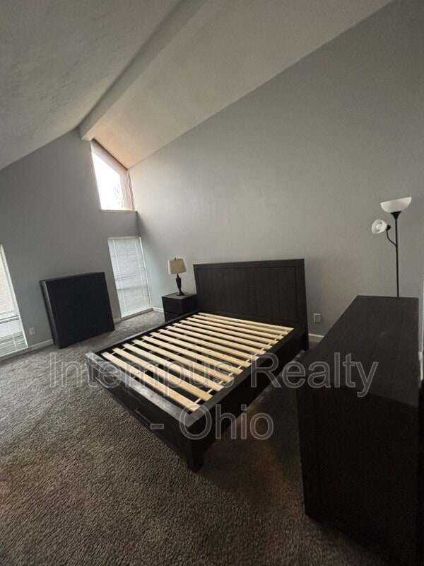 Building Photo - 4994 Wintersong Ln