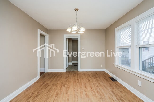 Building Photo - 3924 Washington Ave