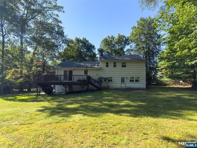 Building Photo - 19 Dearborn Dr