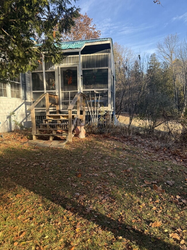 Building Photo - 91 Heath St