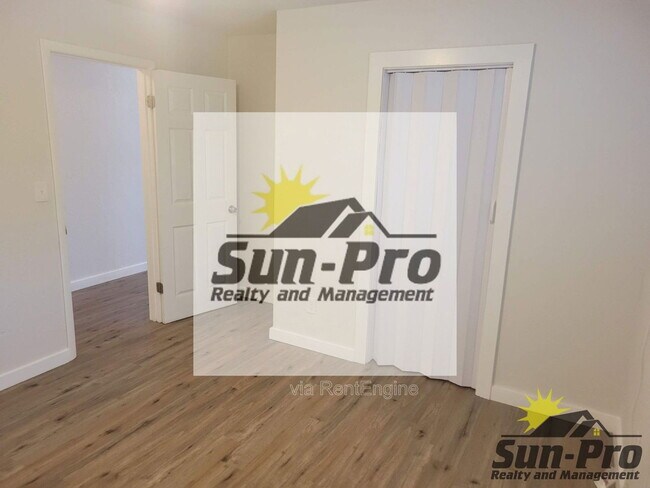 Building Photo - 708 Georgia St