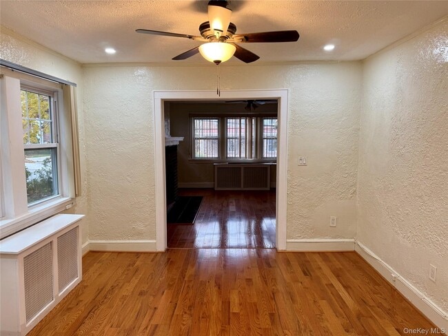 Building Photo - 440 Sixth Ave