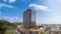Building Photo - Forty Six Fifty