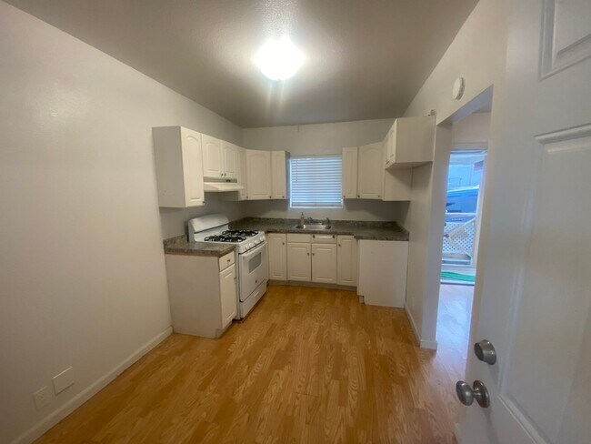 Building Photo - 919 Kentucky St