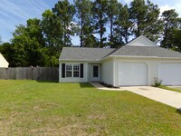 Building Photo - Modern Duplex in Havelock