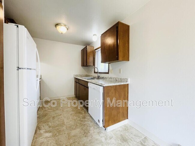 Building Photo - 1621 23rd Ave