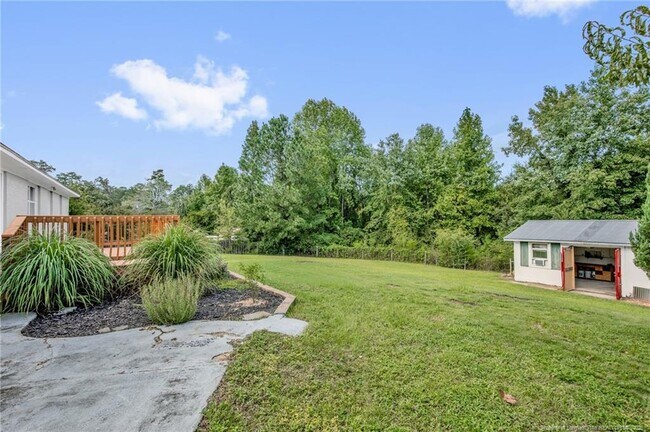 Building Photo - 604 Roundtree Dr