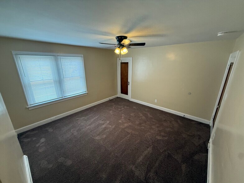 Building Photo - 2877 Sullivant Ave