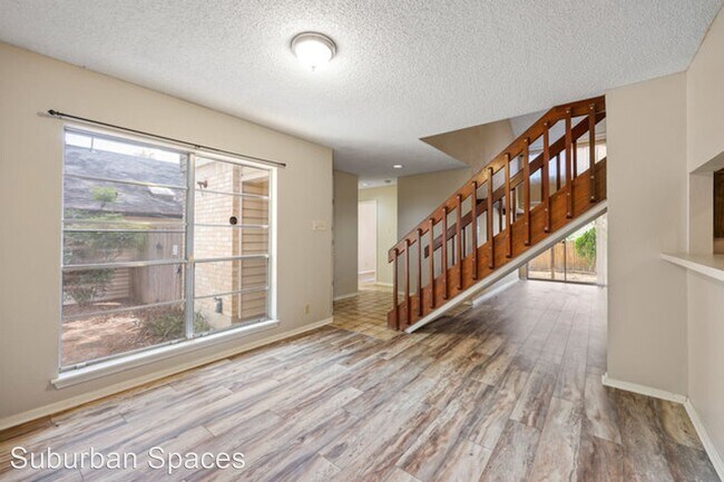 Building Photo - 2 br, 2 bath House - 5738 Spring Night