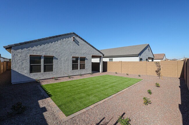 Building Photo - 4 Bedroom in Ambra Gated Community