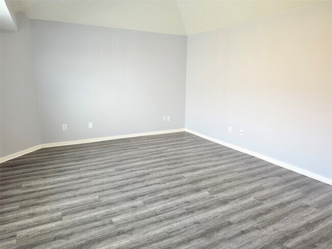 Building Photo - 4411 Ireland Ln