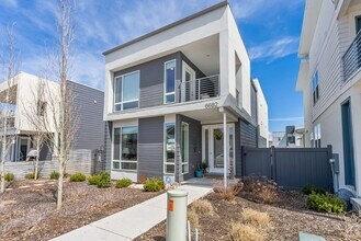 Building Photo - 6682 Serviceberry Dr
