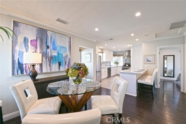 Building Photo - 1319 W Bay Ave