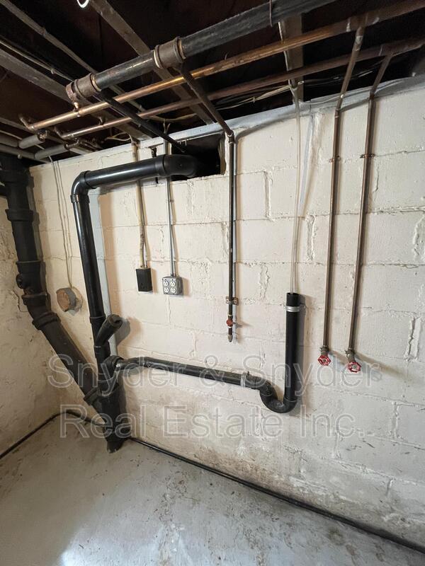 Building Photo - 623 Doris Ave