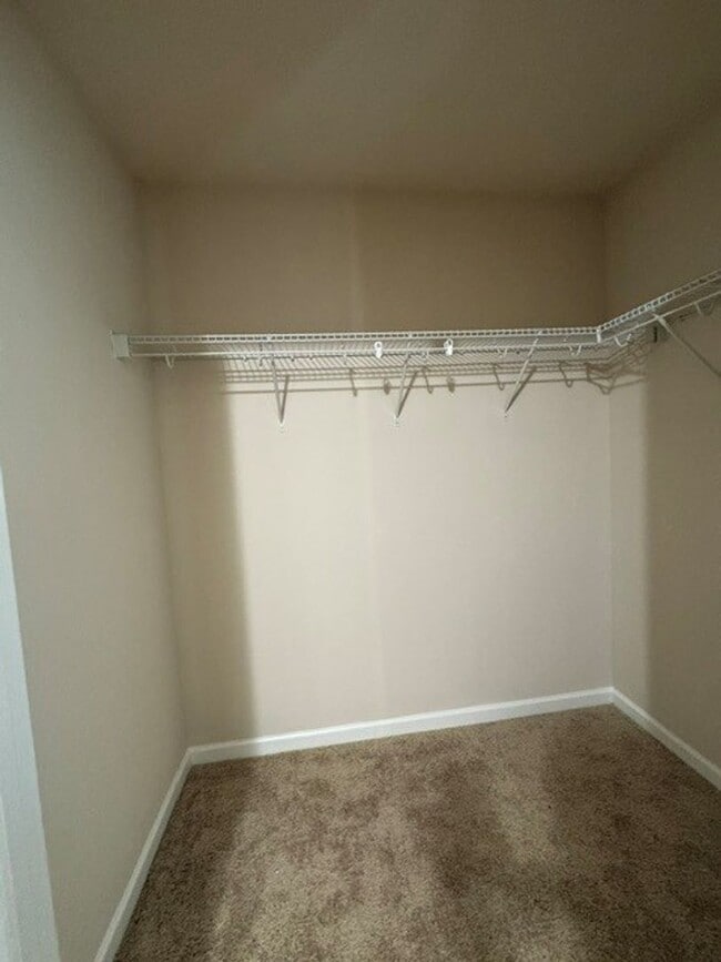 Building Photo - ***** READY TO MOVE IN *****