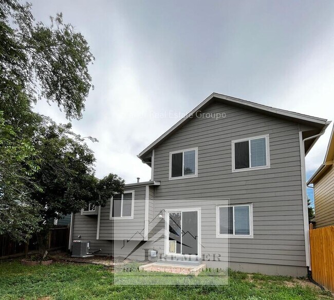 Building Photo - 3466 Foxridge Dr