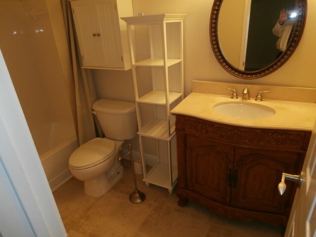 Building Photo - 712 Secret Harbor Ln