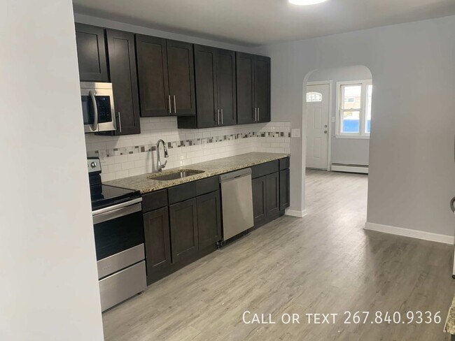 Building Photo - 18 Armor Ct