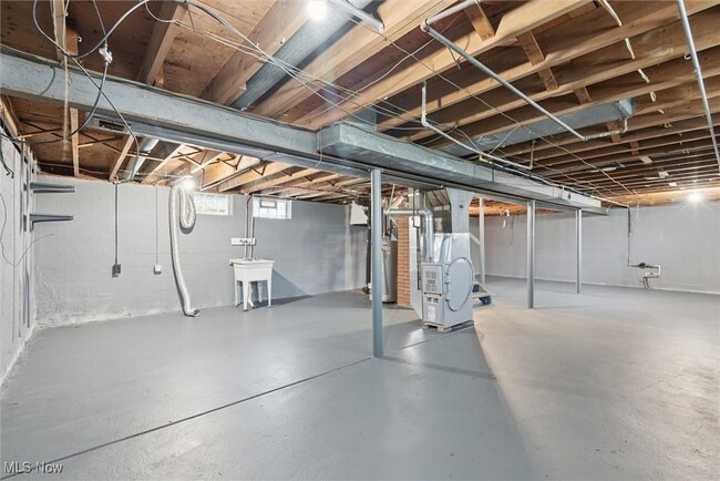 Building Photo - 3713 E 144th St