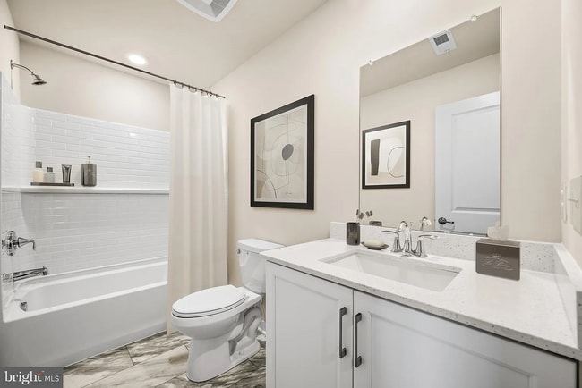 Building Photo - 11 Atkins Dr