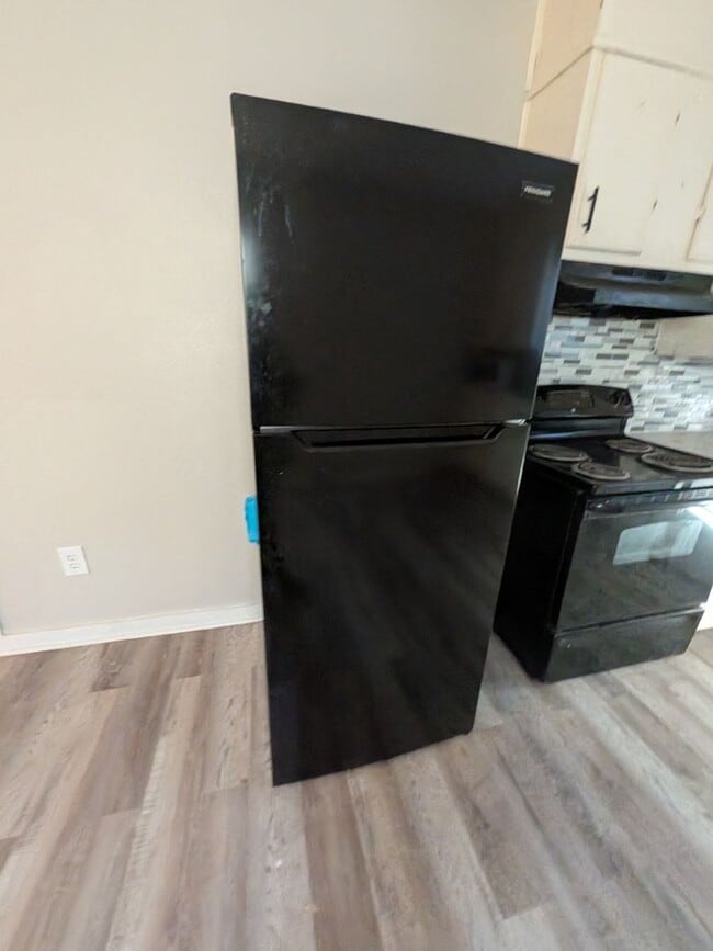 Building Photo - 255 Pollard St