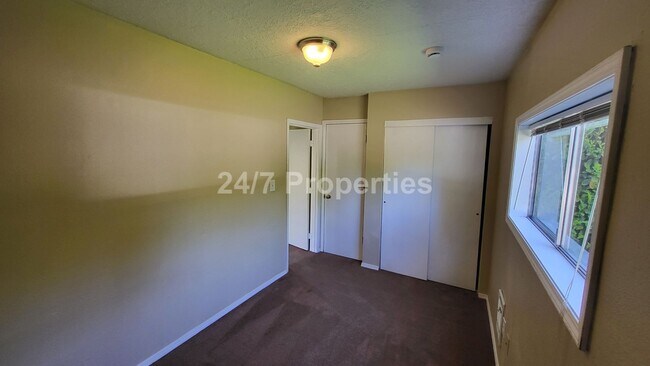 Building Photo - 2024-304MF