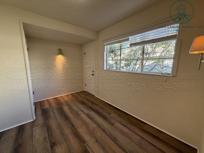 Building Photo - Charming Three Bedroom Hatton Fields Home