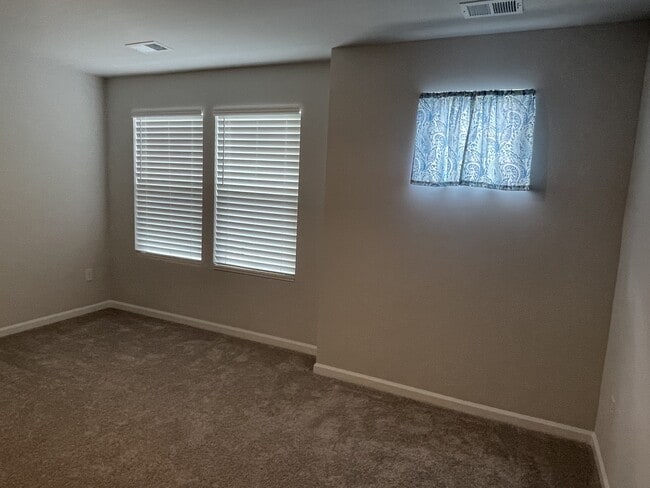 Building Photo - 504 Sea Sparrow St