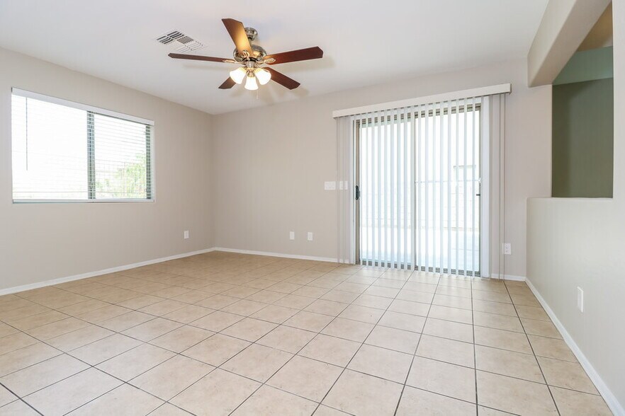 Building Photo - 7412 S 37th Dr